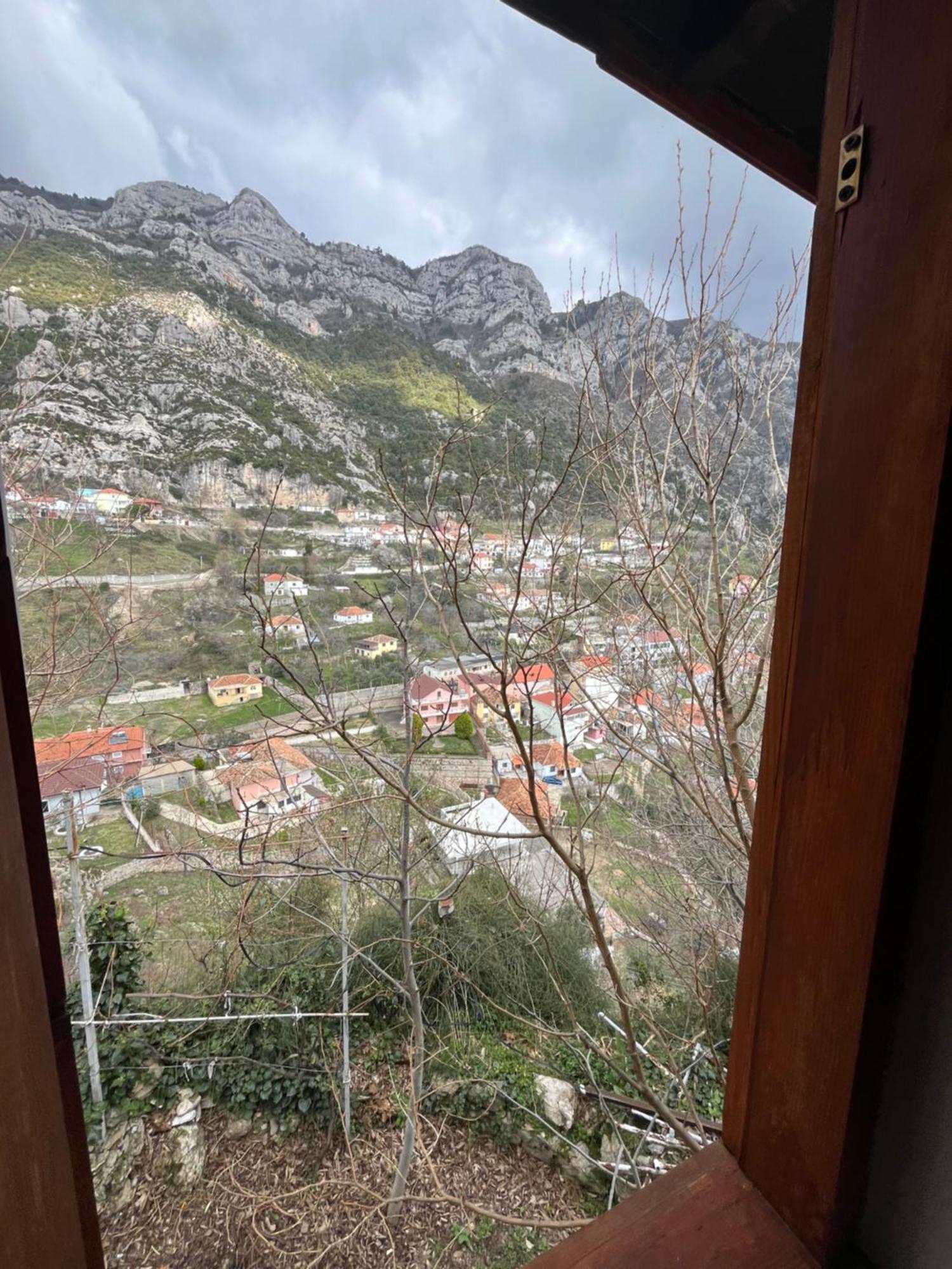 Rooms Emiliano Castle Of Kruja Exterior foto