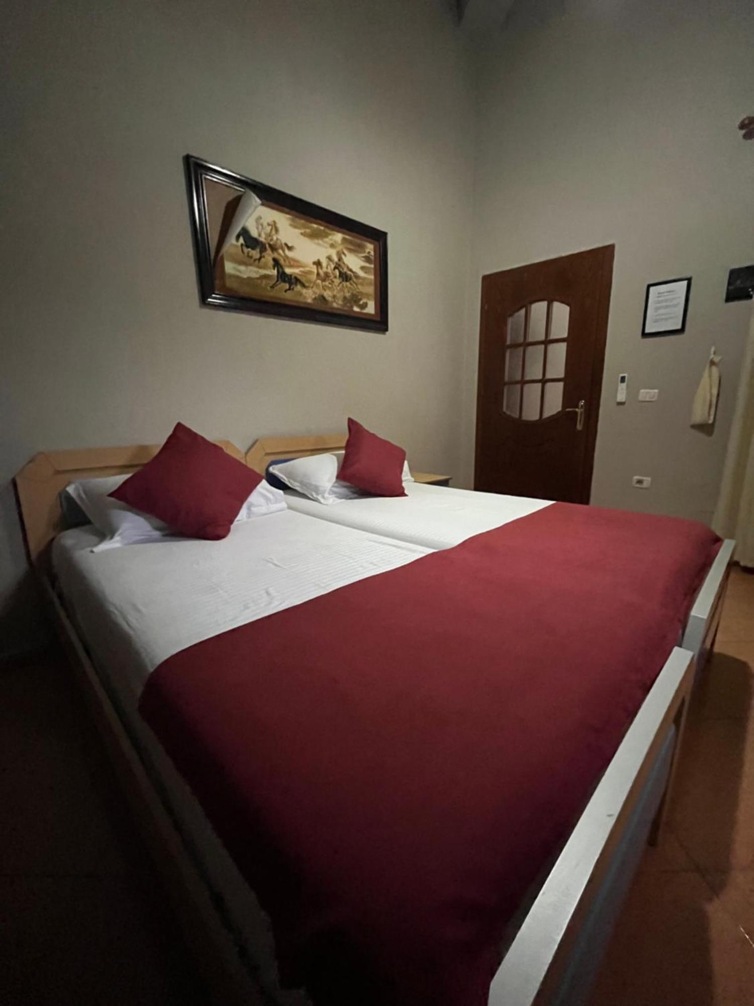 Rooms Emiliano Castle Of Kruja Cameră foto